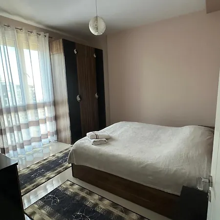 Rent Apartamento Tirana